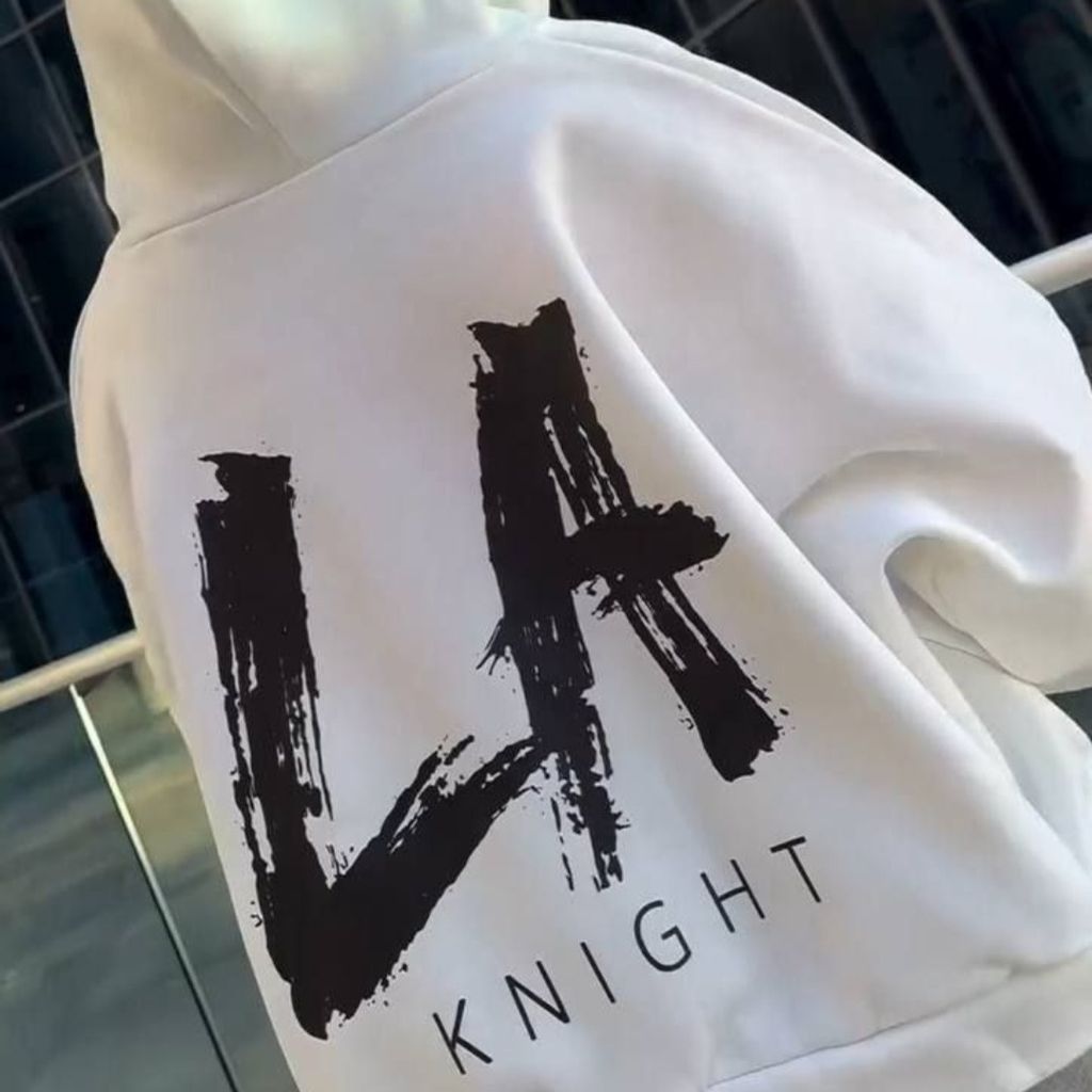 مشخصات سویشرتLA سفید خفن