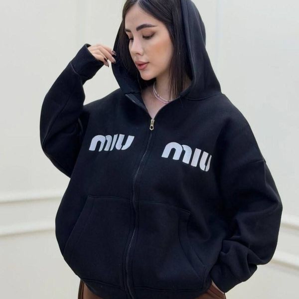 سویشرت miu miu