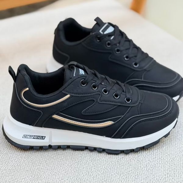 کتونی بزرگسال طرح بندی از تریپ کد 4110501