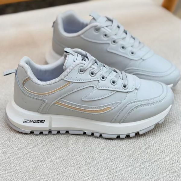 کتونی بزرگسال طرح بندی از تریپ کد 4110501