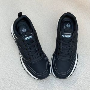 خرید اینترنتی قیمت کتونی بزرگسال طرح بندی از تریپ کد 4110501