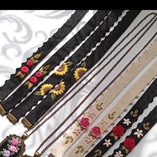 بند عینک گلدوزی