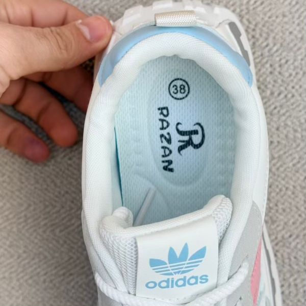 کتونی بزرگسال طرح آدیداس از رازان کد 4110704