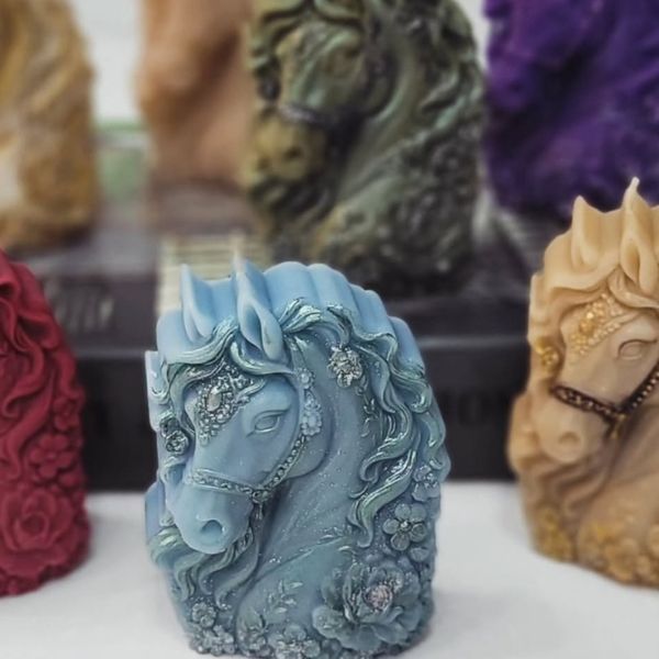 شمع نماد سال اسب