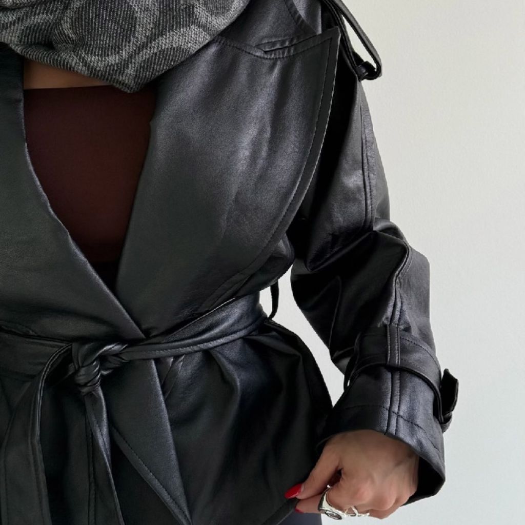 فروش اینترنتی کت چرم آستین سگک کد 120368