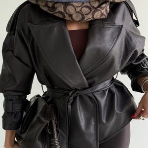 مشخصات کت چرم آستین سگک کد 120368