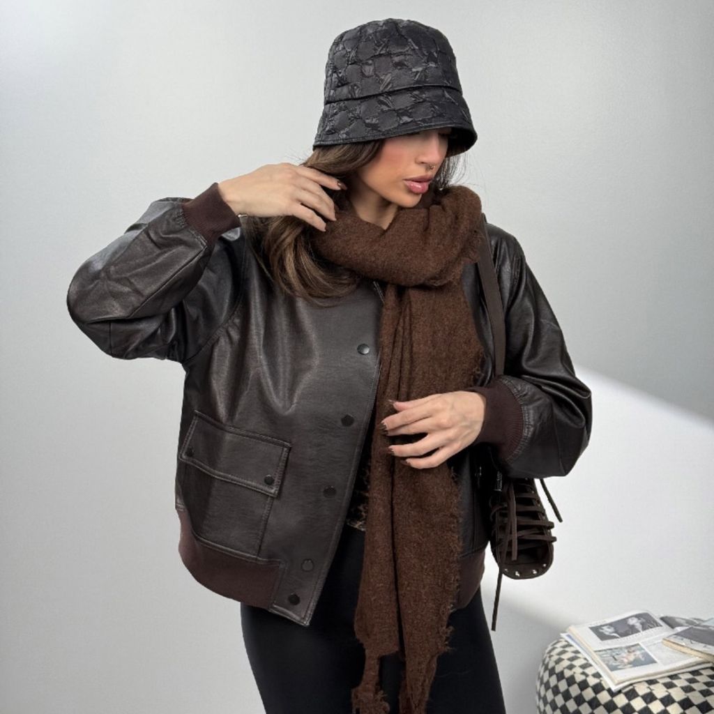 فروش اینترنتی کت چرم دکمه پانچی کد 120397