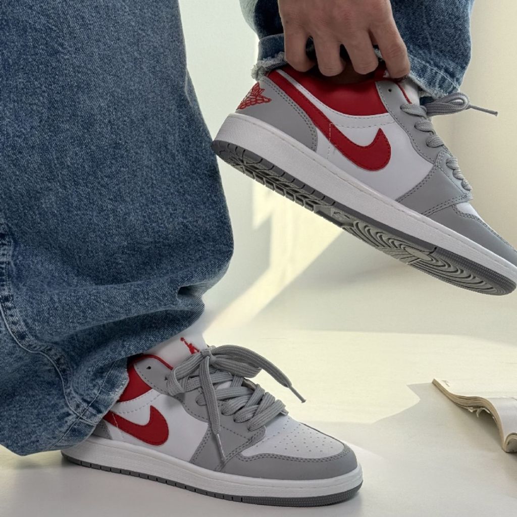 قیمت ارزان کتونی NIKE JORDAN 1 کد 141136