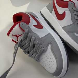 مشخصات کتونی NIKE JORDAN 1 کد 141136