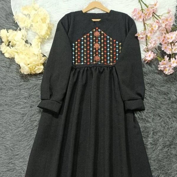 پیراهن بلند زنانه و دخترانه