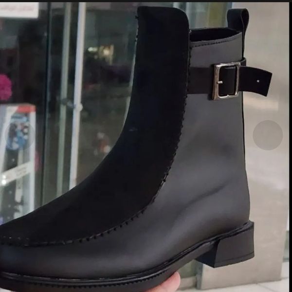 نیم بوت شیک زنانه