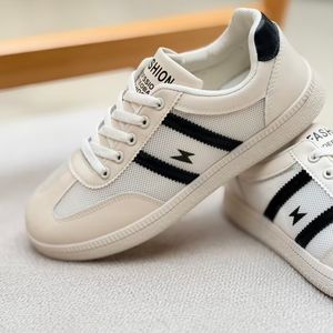 خرید اینترنتی قیمت کتونی بزرگسال اسپرت از تریپ کد 4110904