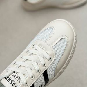 خرید اینترنتی قیمت کتونی بزرگسال اسپرت از تریپ کد 4110904