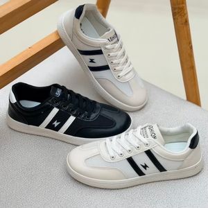 خرید اینترنتی قیمت کتونی بزرگسال اسپرت از تریپ کد 4110904