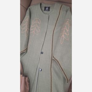 خرید اینترنتی قیمت مانتو مجلسی گلدوزی رویسا تا سایز 58 سبز
