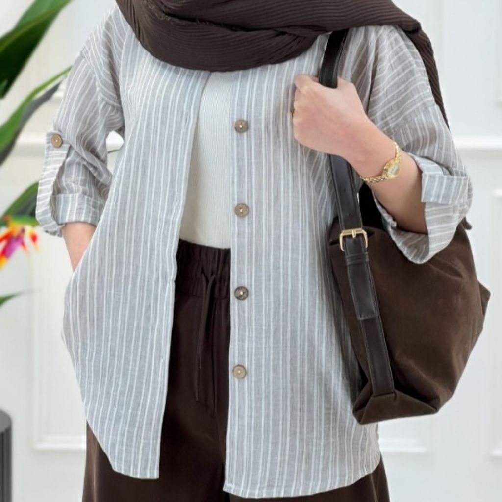 فروش اینترنتی مانتو راه راه پارسی