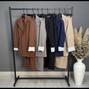 خرید اینترنتی کت شلوار مزونی رونیکا رام