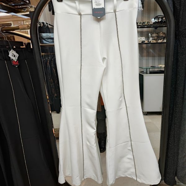 شلوار بوت کات (دمپاگشاد) جلو نگین سفید