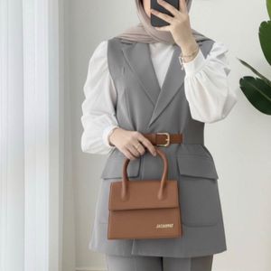 خرید انلاین وست شلوار مزونی محنا رام