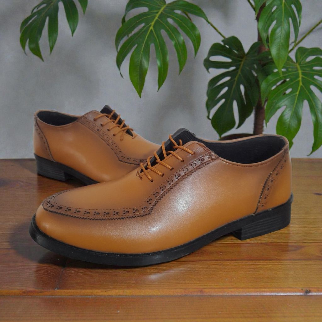 خرید انلاین کفش رسمی مجلسی مردانه رنگ عسلی سایز 40 تا 44