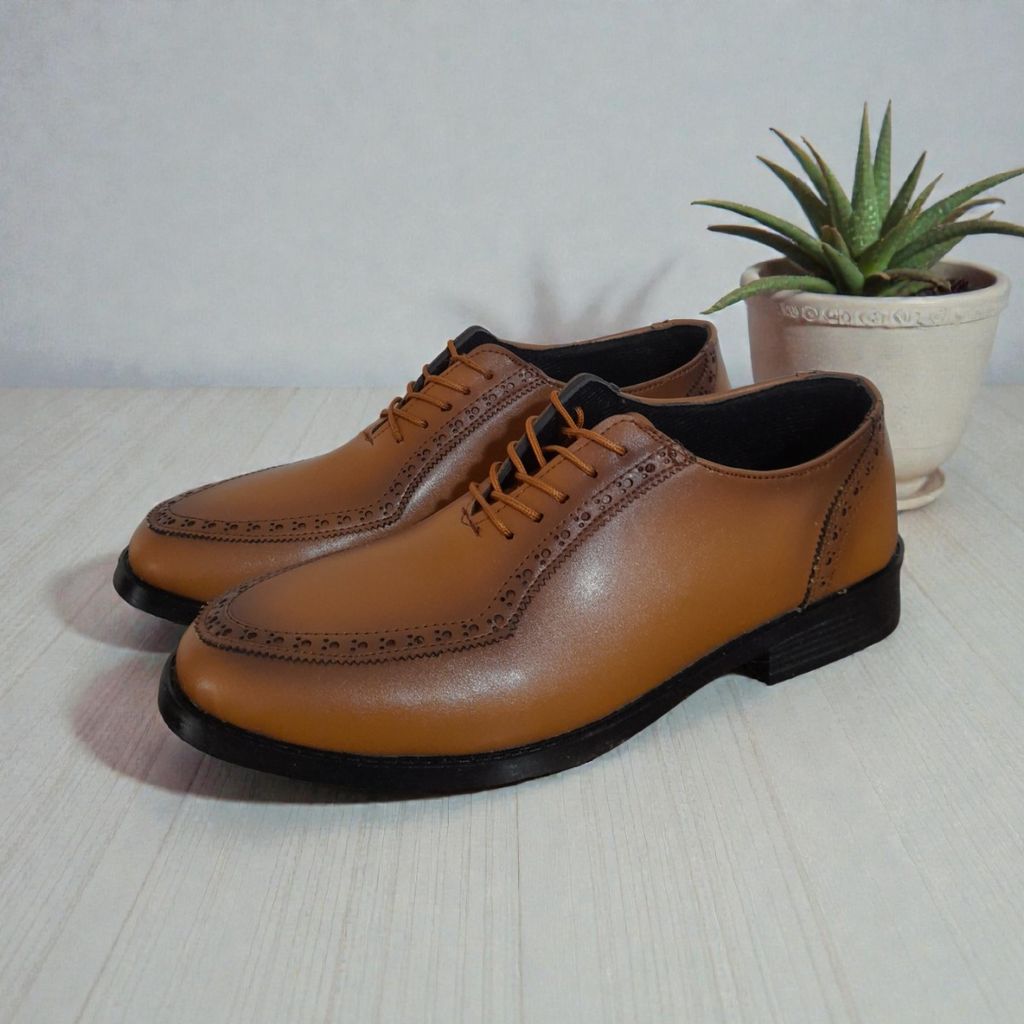 خرید اینترنتی کفش رسمی مجلسی مردانه رنگ عسلی سایز 40 تا 44