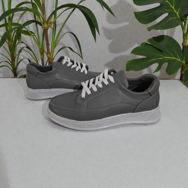 کفش اسپرت مردانه مناسب استفاده روزانه رنگ طوسی سایز 40 تا 44