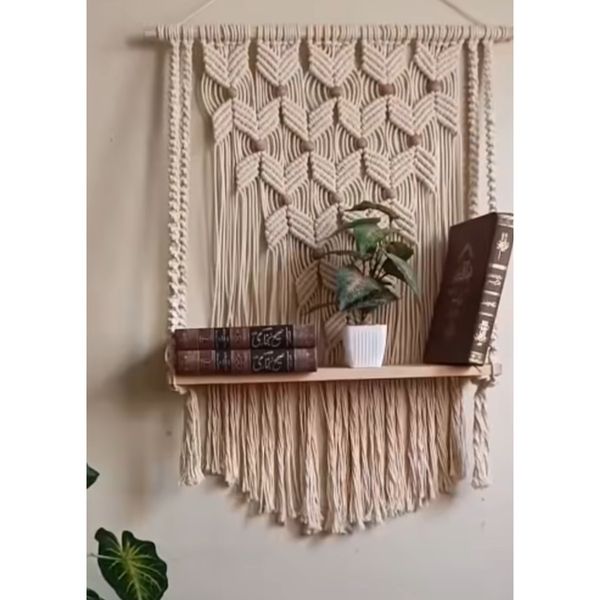 اویز شلف چوبی مکرومه بافی طرح لوزی