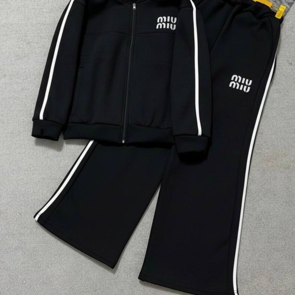 خرید آنلاین ست میومیو شیک و خاص