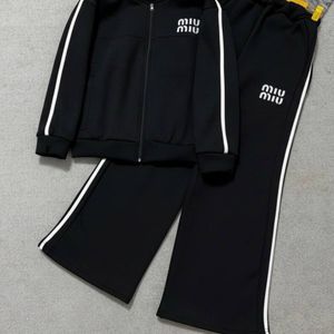 خرید آنلاین ست میومیو شیک و خاص