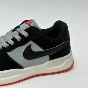 خرید انلاین کتونی اسپرت ایر فورس مشکی طوسی