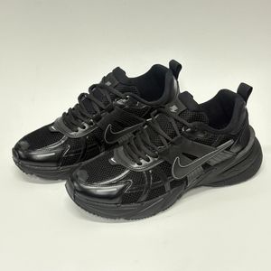 مشخصات کتونی اسپرت نایک  v2k نسکافه ای