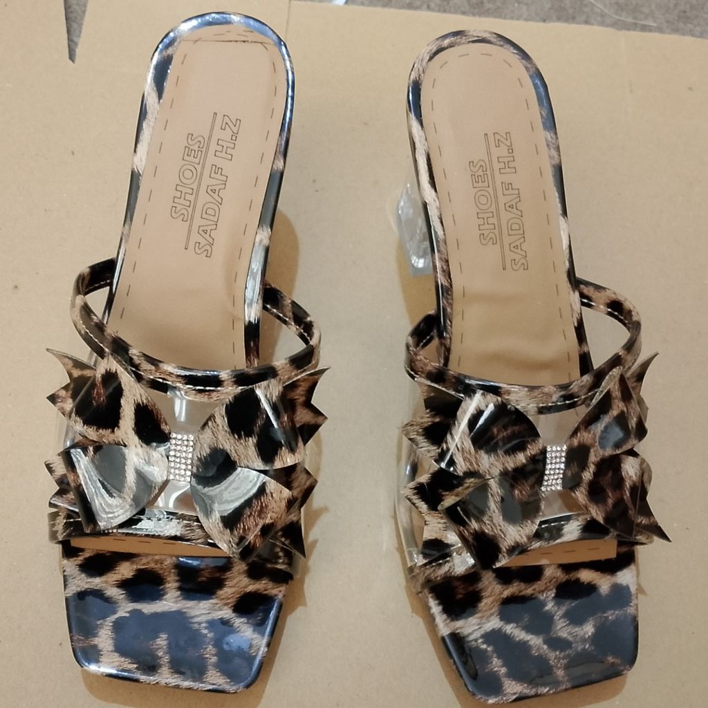 خرید اینترنتی دمپایی مجلسی طلقی پلنگی زنانه و دخترانه ترند سال 1405