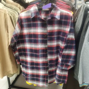 مشخصات شومیز چهارخونه یقه دار