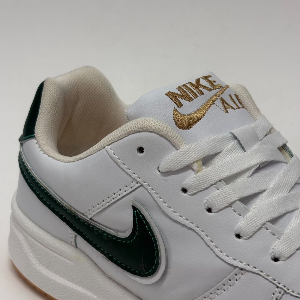 خرید اینترنتی کتونی اسپرت ایرفورس سفید