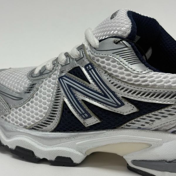 کتونی اسپرت نیوبالانس 860 سفید سرمه ای