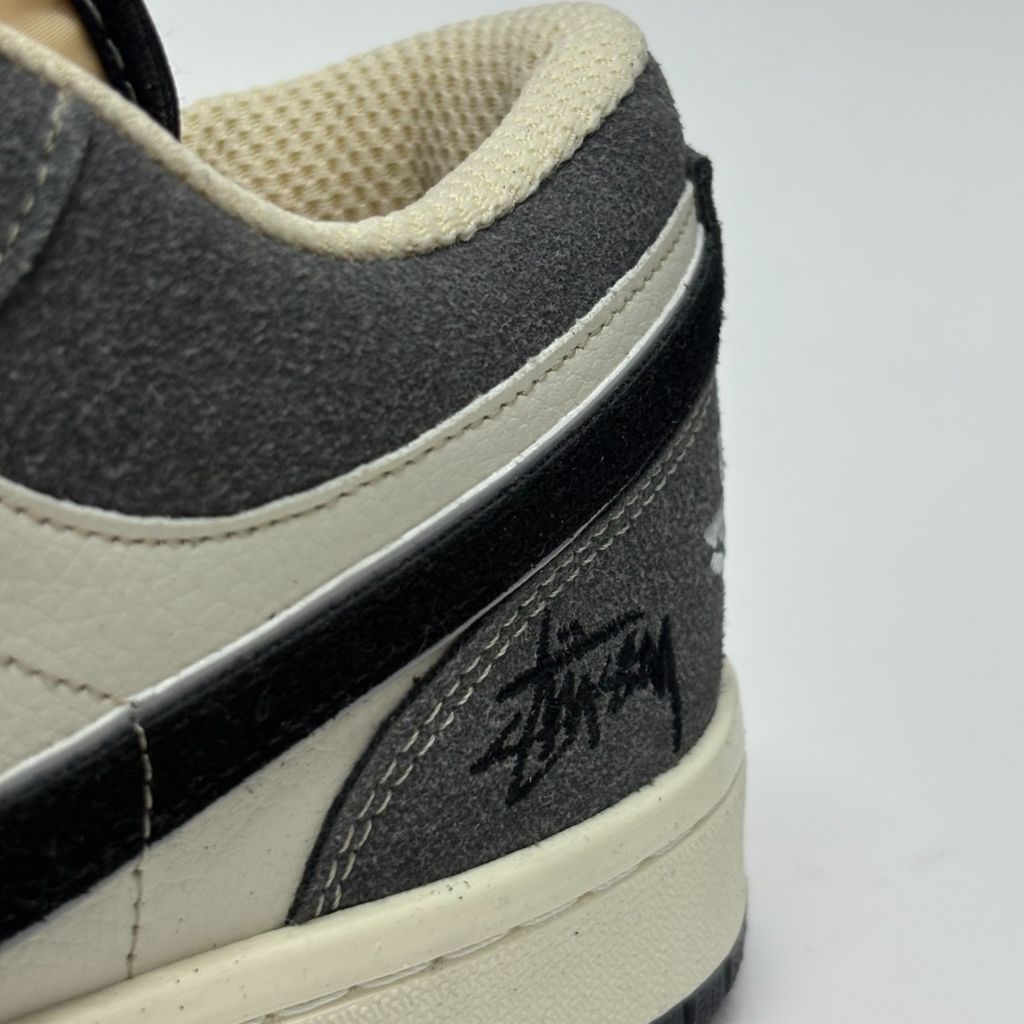 خرید اینترنتی کتونی اسپرت ایر جردن لو طوسی کرم