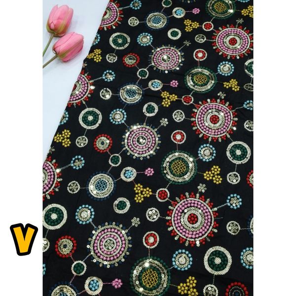 پارچه لینن سرمه و پولک دوزی