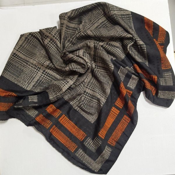 روسری طرح دار قواره 90