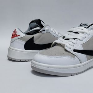 خرید انلاین کتانی نایک تراویس اسکات Nike Travis Scott