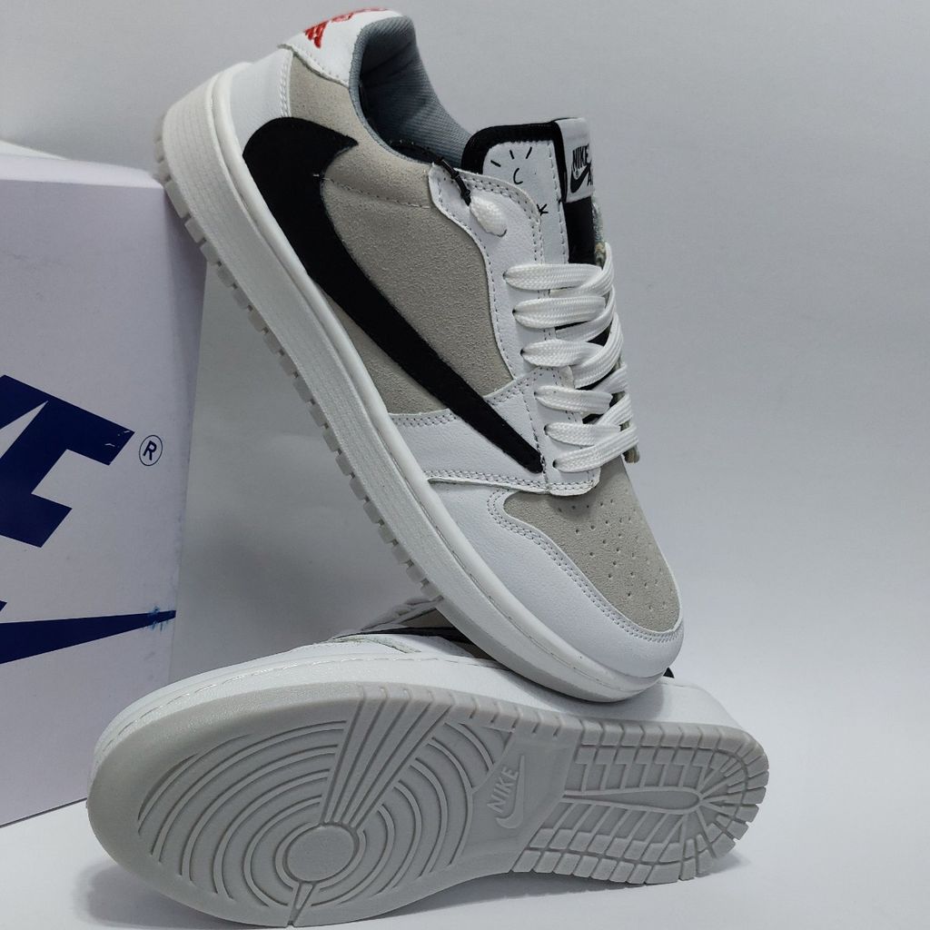 خرید اینترنتی کتانی نایک تراویس اسکات Nike Travis Scott