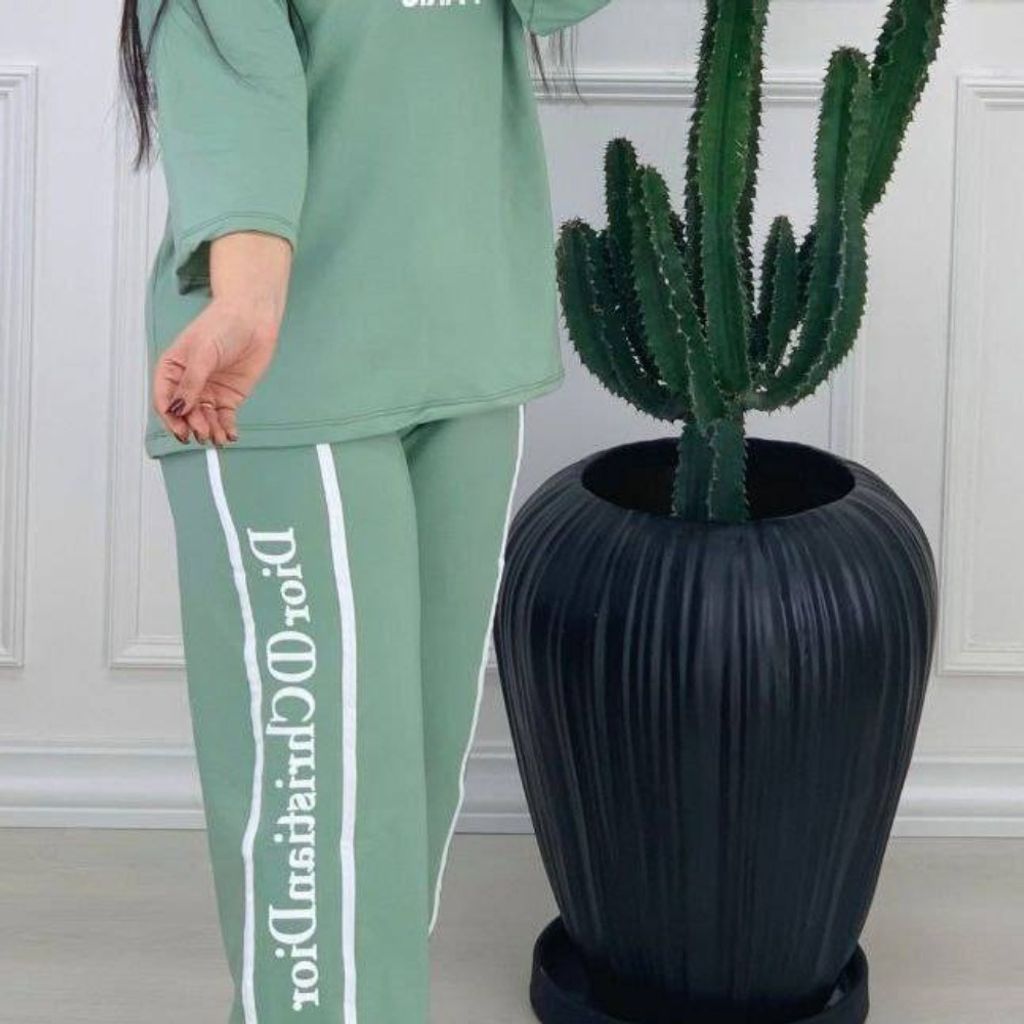 مشخصات ست تیشرت و شلوار زنانه خانگی طرح دیور