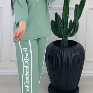 مشخصات ست تیشرت و شلوار زنانه خانگی طرح دیور