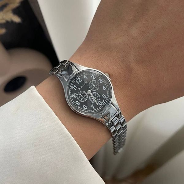 ساعت مچی زنانه هانگری