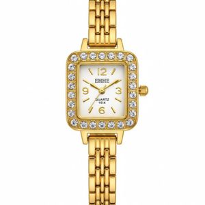 قیمت ساعت زنانه برند EHHE نگیندار