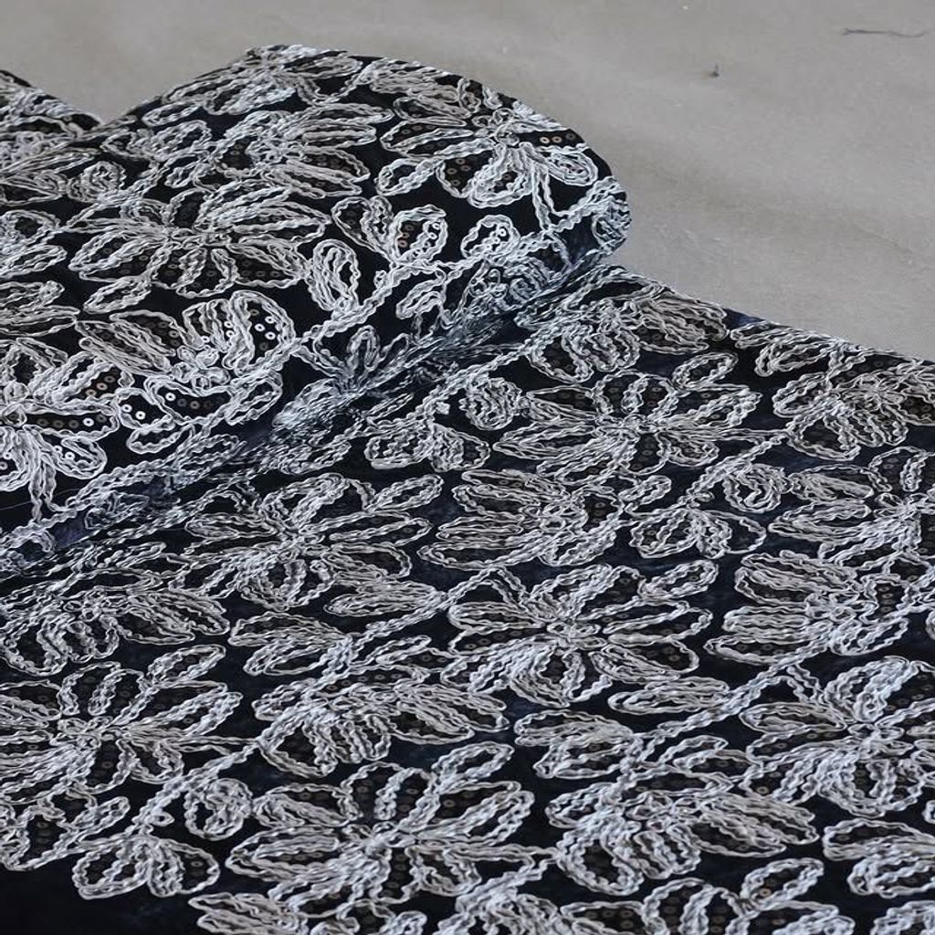 خرید اینترنتی قیمت مخمل رباندوزی 1160 - رنگ سرمه ای