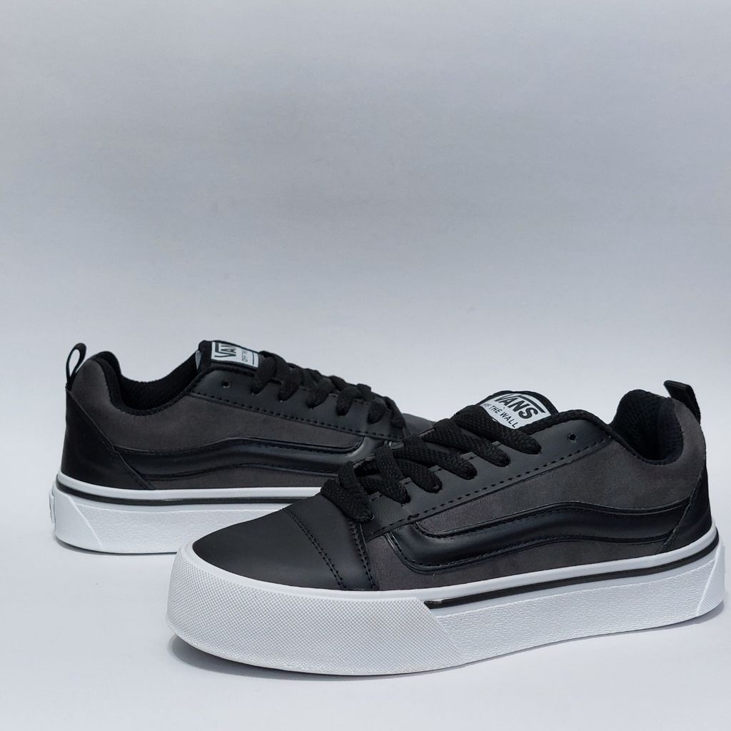 مشخصات کتانی ونس کنو اسکول مشکی knu skool vans