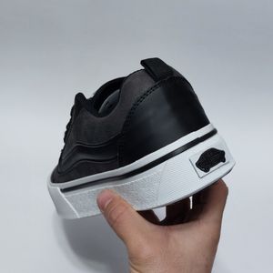 مشخصات کتانی ونس کنو اسکول مشکی knu skool vans