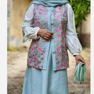 وست(جلیقه) جین و تور سوزندوزی زیبای زنانه