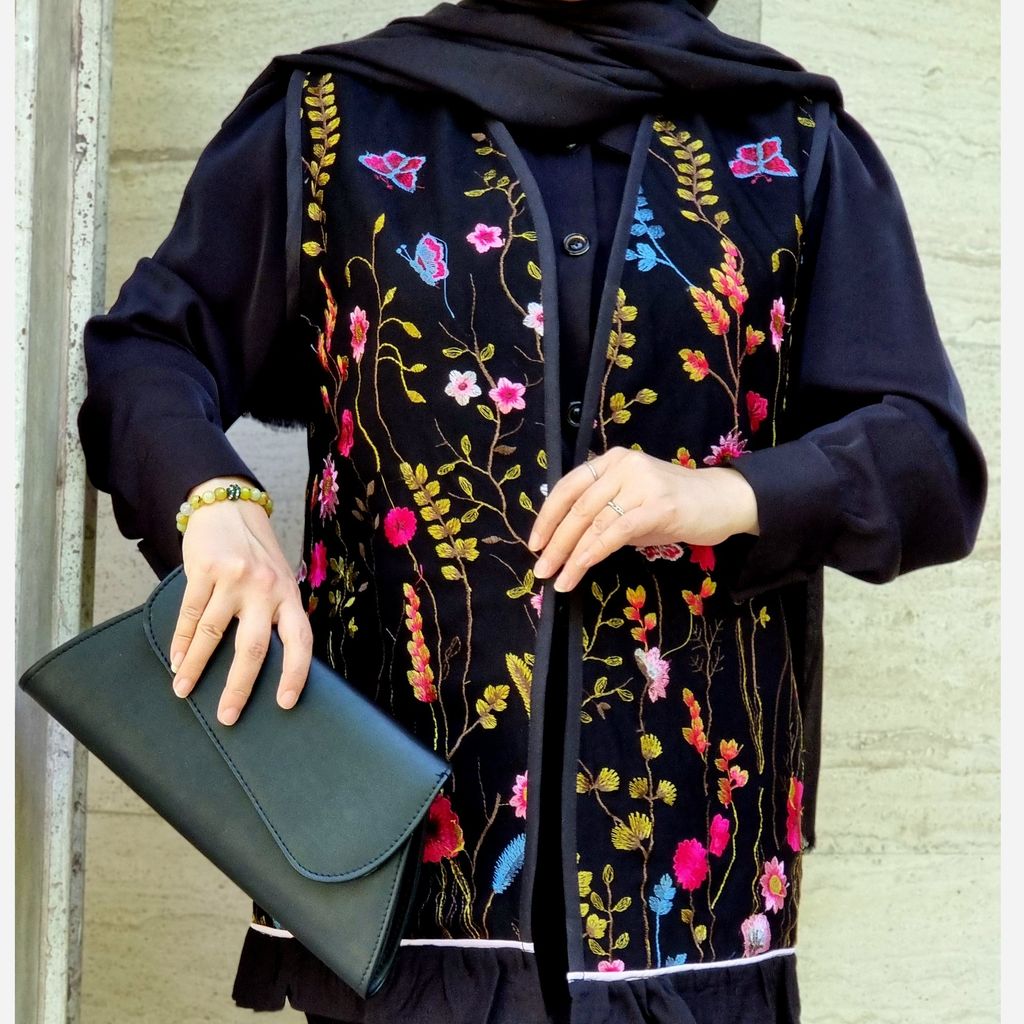 خرید اینترنتی قیمت وست (جلیقه) بابوس و تور سوزندوزی با ارسال رایگان