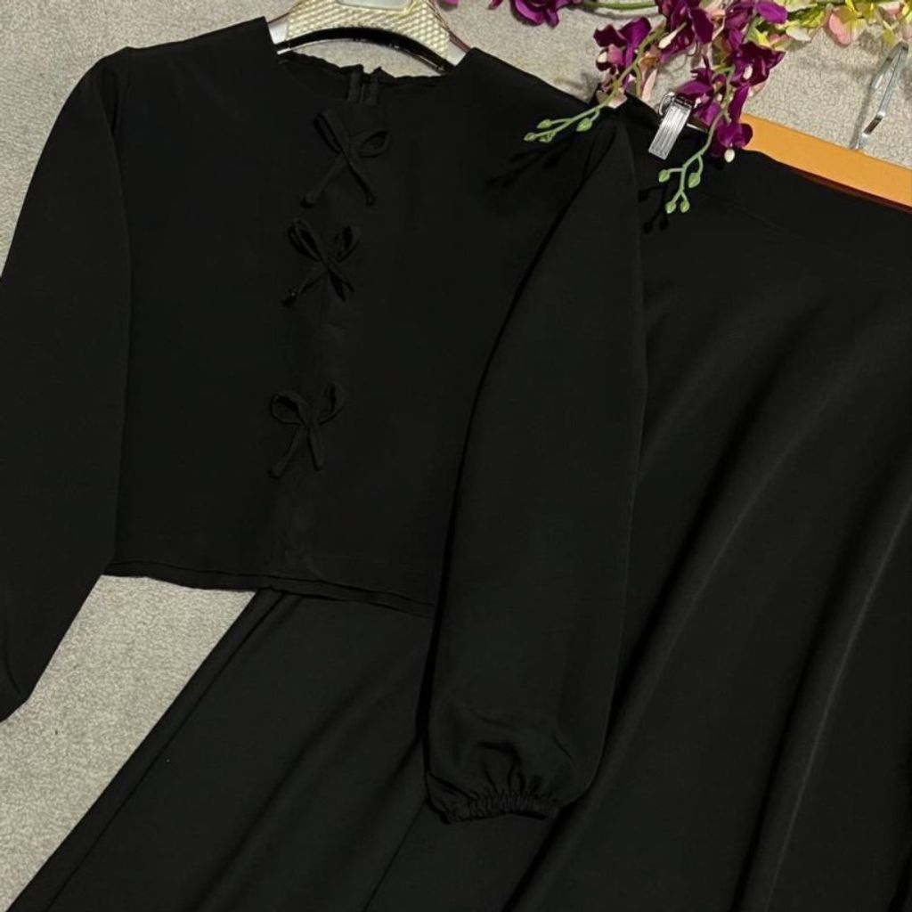 مشخصات کت دامن افرا رام